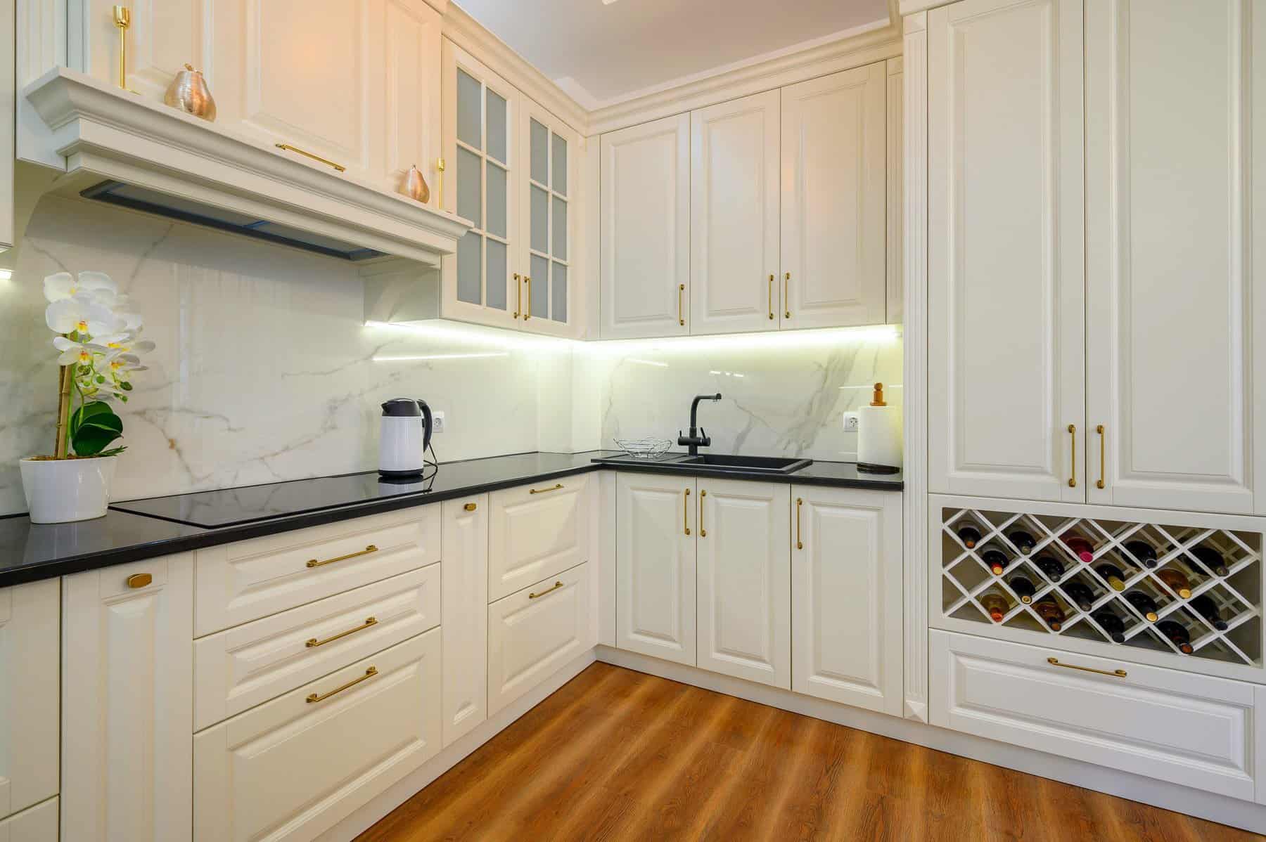 cost to paint kitchen cabinets