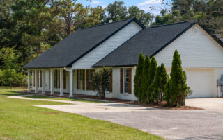 how long does exterior paint take to dry